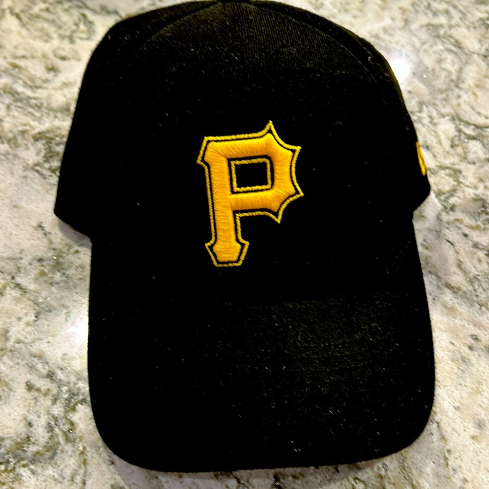 Pittsburgh Pirates baseball hat